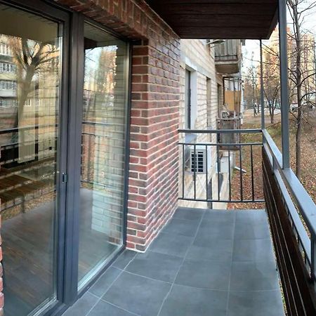 Уютная Квартира Возле Метро 23 Августа Lägenhet Charkiv Exteriör bild